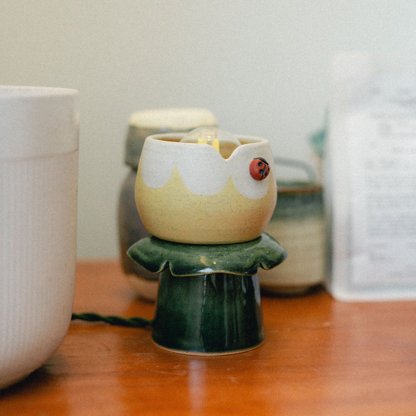 Petal Bud w Ladybug Lamp